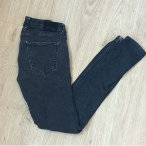 Gina Tricot Perfect Black Skinny Jean's Size 2